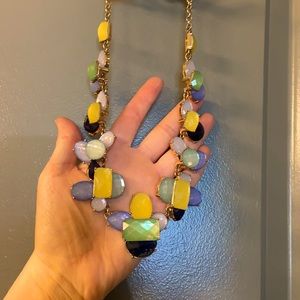 Beaded short necklace.